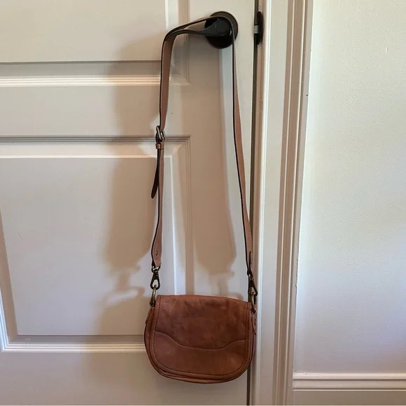 Frye Lucy saddle crossbody shoulder bag - Picture 3 of 16